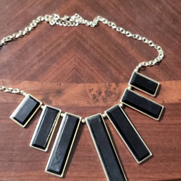 Necklace - Picture 2 of 3